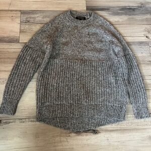 Banana Republic Women Sz XS Silver Italian Yarn Hi Lo Hem Crewneck Knit Sweater
